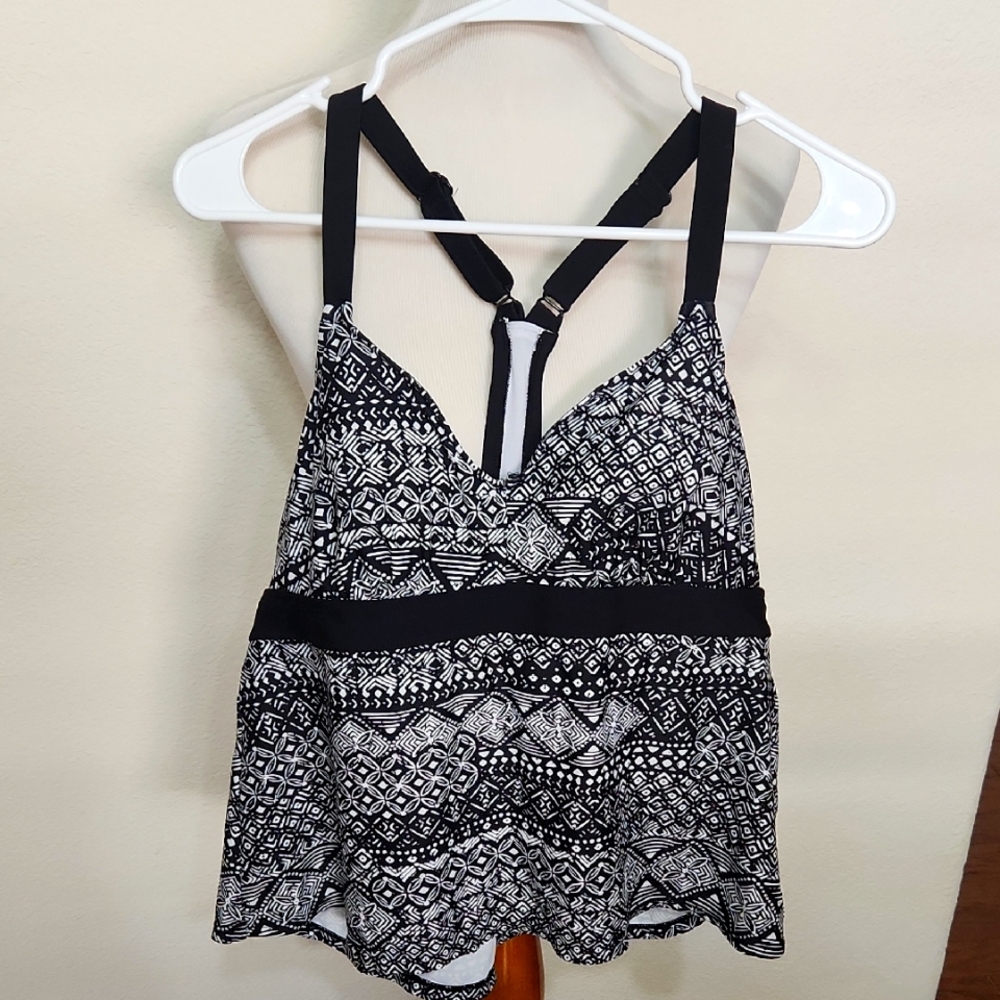 14W Kona Sol Swim Top